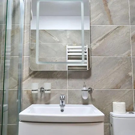 Апартаменты Orizont Sea View Apartment- N Pools *